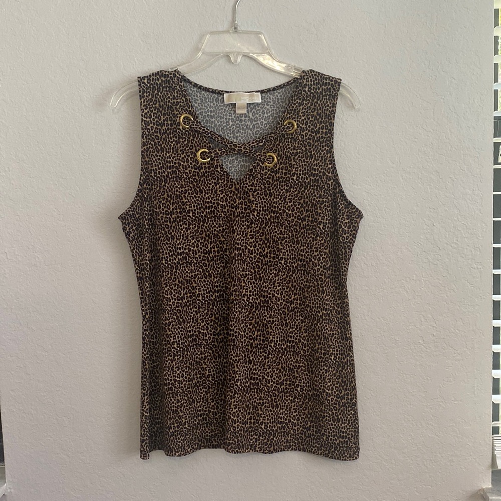 Pretty slinky MK top.